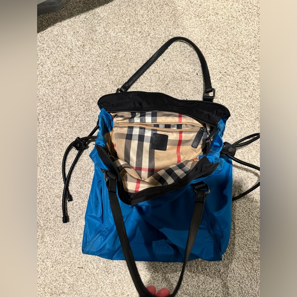 Authentic Burberry Large Checks Buckleigh Nylon shoulder bag
